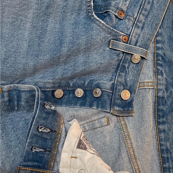 Levis 501 Mom jeans - Picture 2 of 4